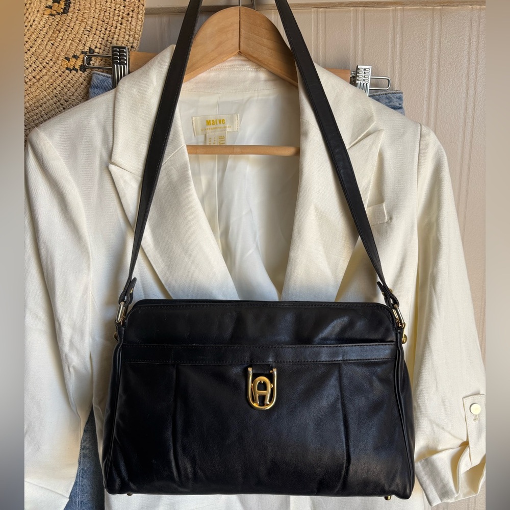 Vintage 80s Etienne Aigner Black Classic Leather Shoulder Bag